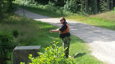 Henrik i tollerupsjön en vacker juli dag 2013 med trevligt sällskap